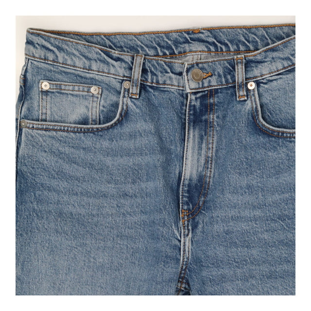 Light Blue Wash Straight Jeans
