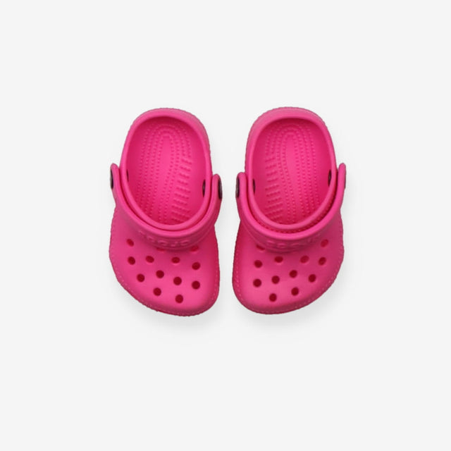 Crocs neon pink