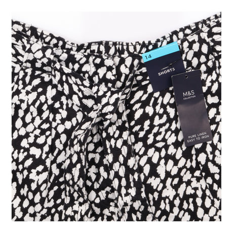 Shorts High Waisted Belted Spot Print Black White