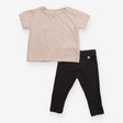 Cream T-shirt and Grey Leggings Outfit 