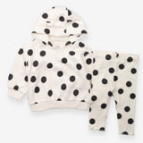 Outfit cream black spot leggings hoodie