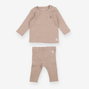Outfit beige top leggings polka dots