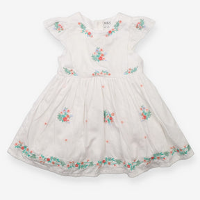 Dress white net skirt embroidered bunches of flowe