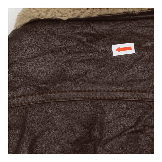 #67FAD2575B0C/1