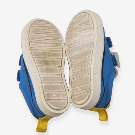 Clarks trainers finding dory
