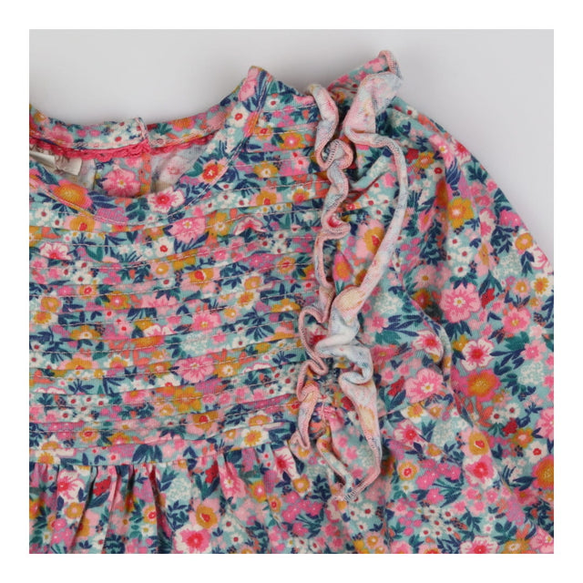 Outfit Tunic Long Sleeved Floral Frill and Shorts 