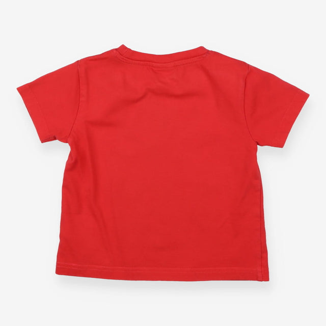 Red t-shirt with boat