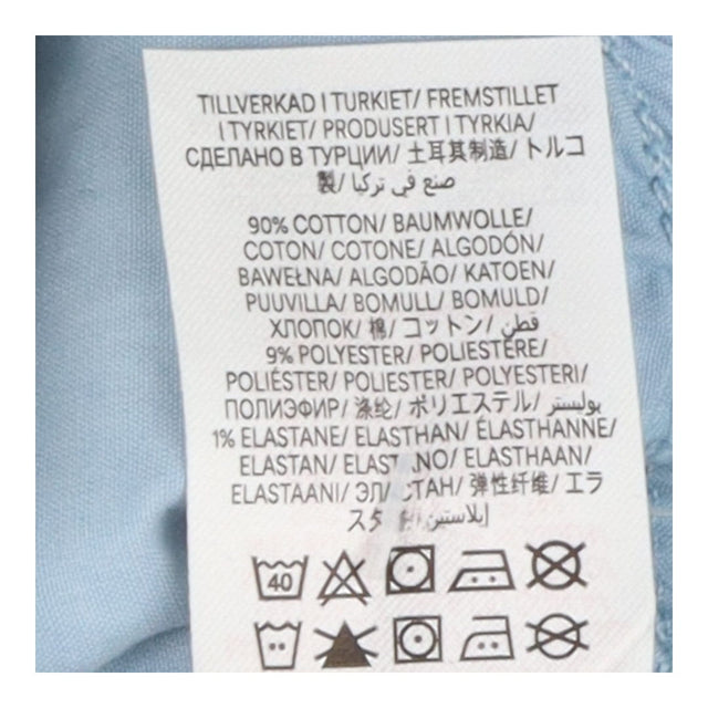 Slim fit blue jeans