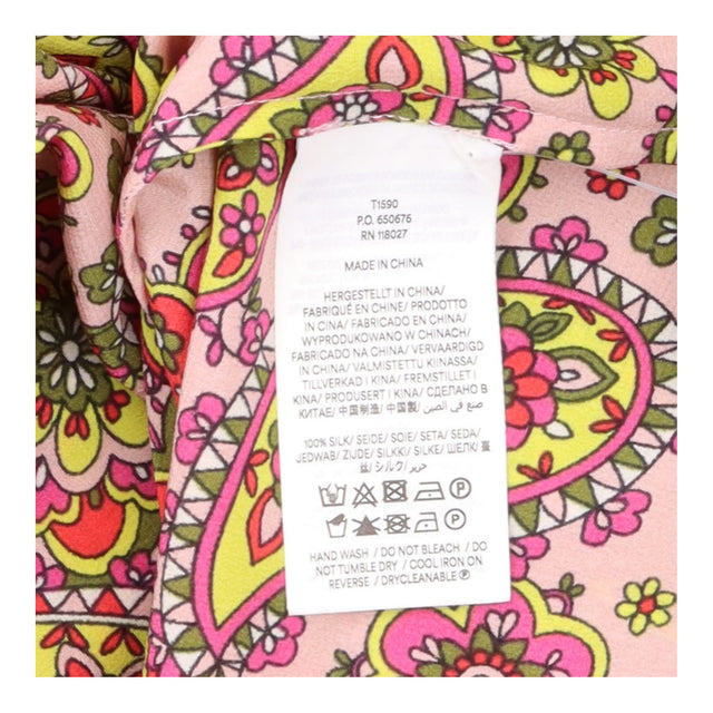 100% Silk Paisley Print V-Neck Blouse Pink