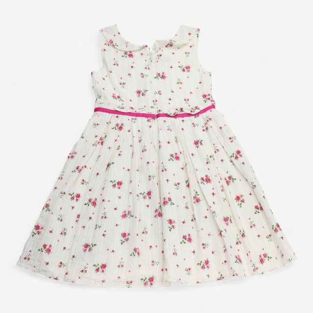 Dress sleeveless white with flowers