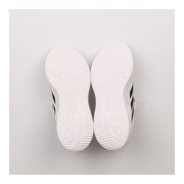 Trainers white