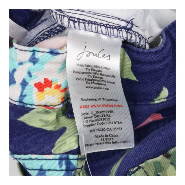 Skinny Blue Jeans with Bold Floral Print