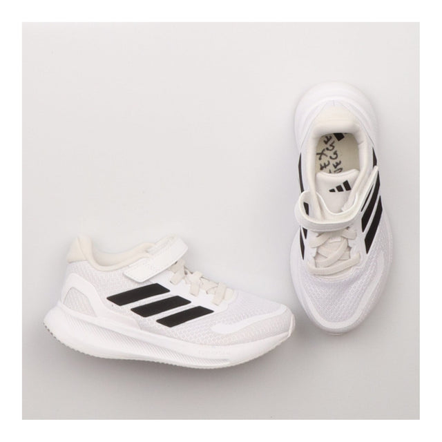 Trainers white