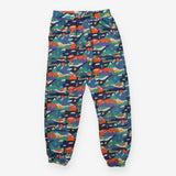 Joggers mountains
