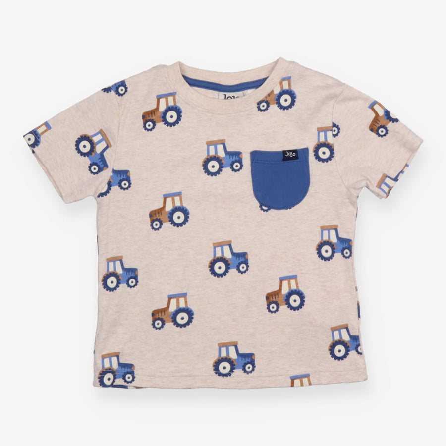 T-shirt cream with tractors and blue pocket