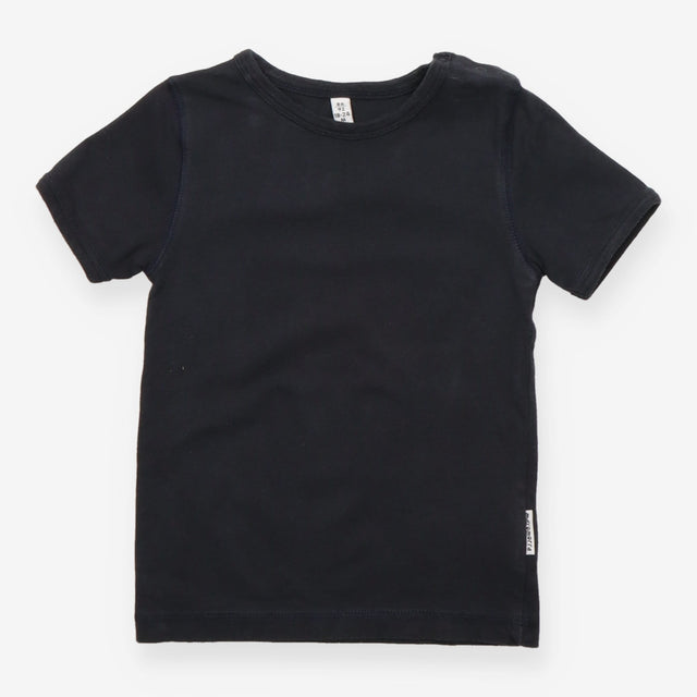 T-shirt black