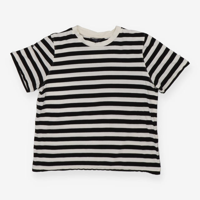 Monochrome striped crew neck t-shirt
