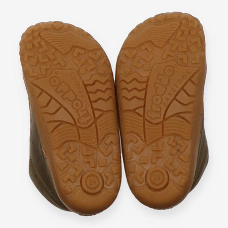 Boots brown tan velcro