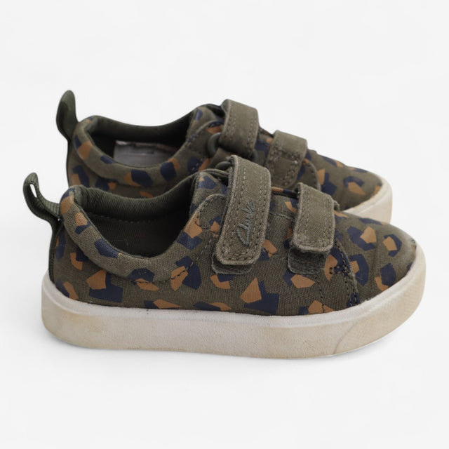 Trainers Green Camo Print