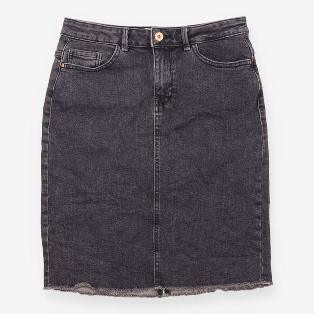  Washed Black Raw Fray Hem Stretch Denim Skirt